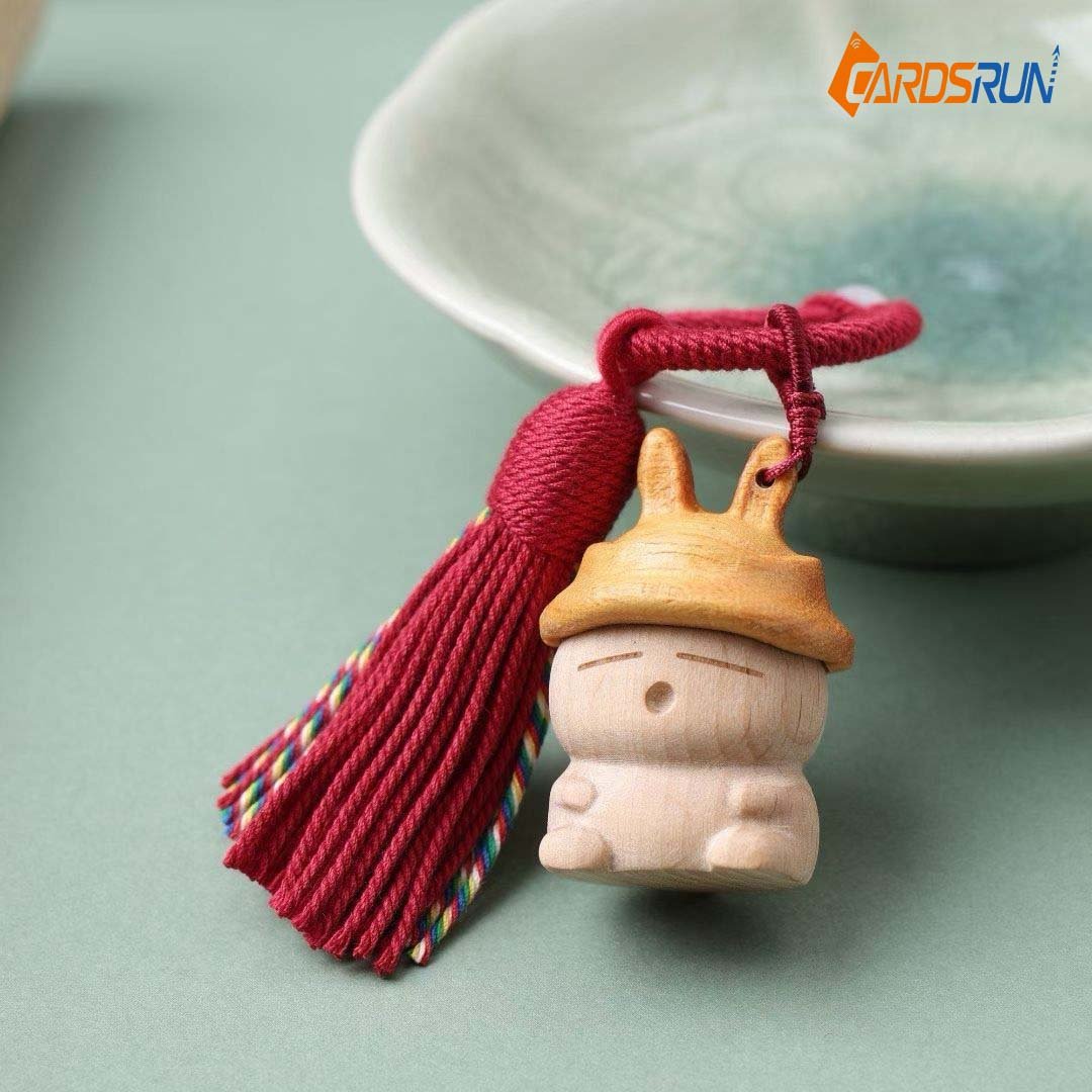 Hot-Selling Beech Wood Yellow Hat Mashimaro Bunny Keychain – Wooden Bag Charm & Decorative Gift for Bags, Keys & Backpacks - Image 3